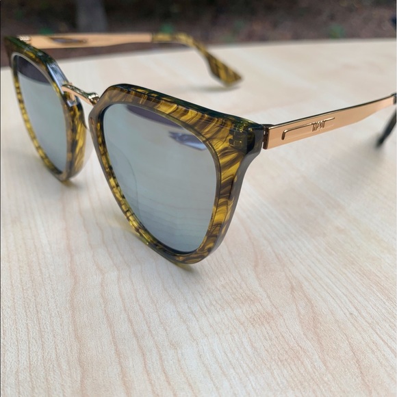 Sold out 💫 ALEXANDER MCQUEEN Luxe Sunglasses Cateye Wood Grain Mirrored lenses - Picture 7 of 11